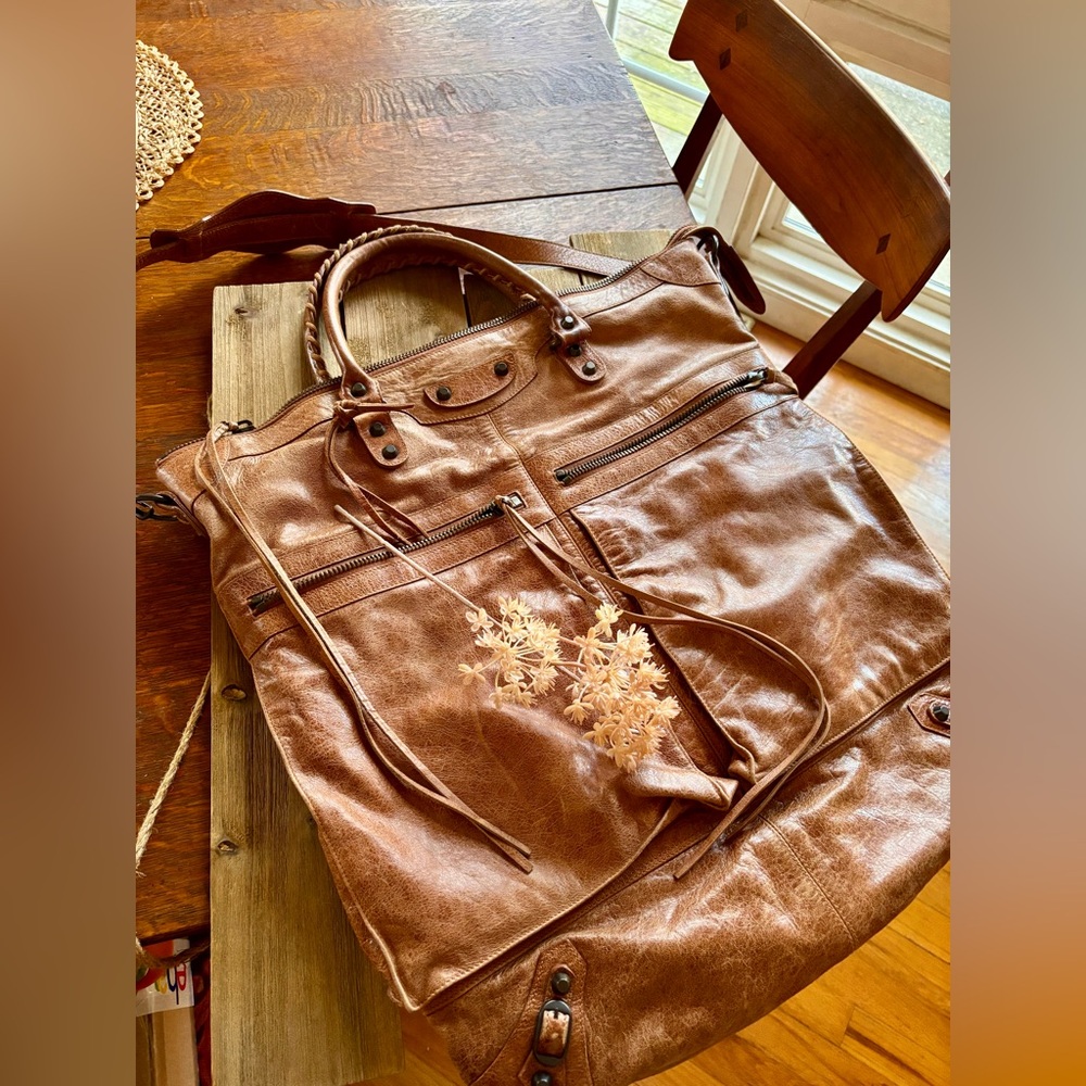 Balenciaga Classic Arena Y2K Leather Tote